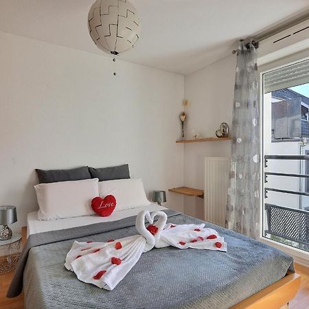 L'Appart' Frontiere-Suisse* Fibre*Chek-In*24/24 Apartment แซ็ง-ลุยส์ ภายนอก รูปภาพ