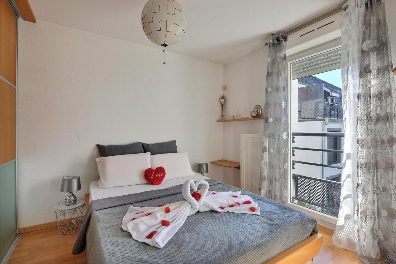 L'Appart' Frontiere-Suisse* Fibre*Chek-In*24/24 Apartment แซ็ง-ลุยส์ ภายนอก รูปภาพ